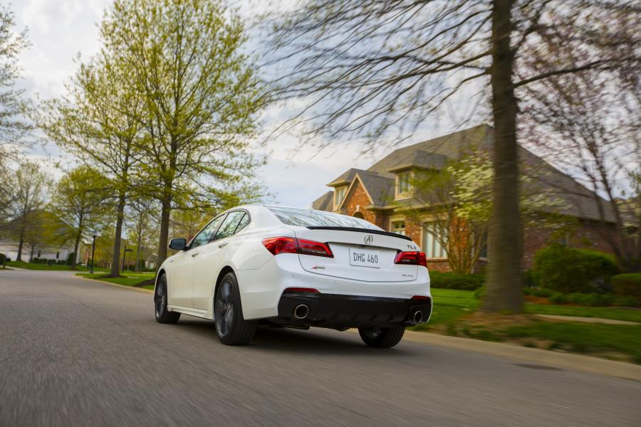  Acura TLX A-Spec 2017 года  (фото 34 из 69)